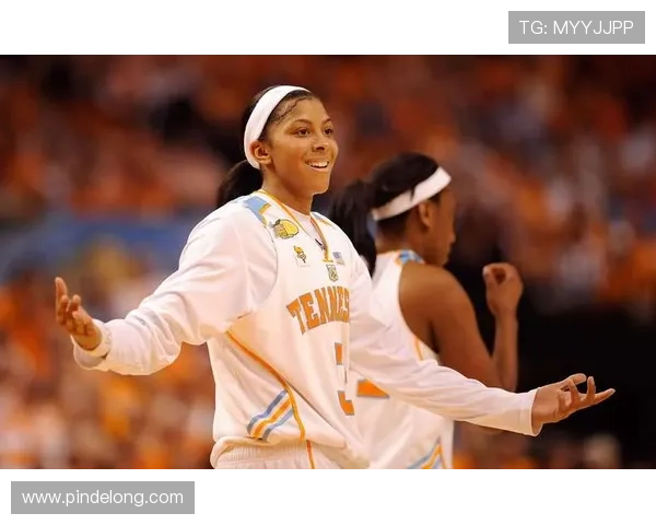 坎迪斯帕克透露退役后萧华频繁问候而WNBA总裁从未联系